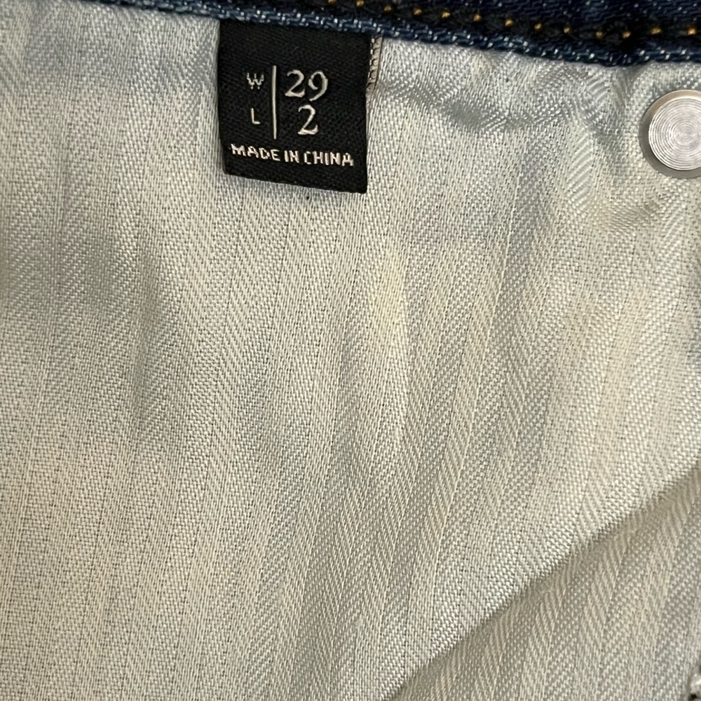 Abercrombie & Fitch Dark Blue Distressed Jean Shorts. Size 29/2. EUC - Picture 10 of 11